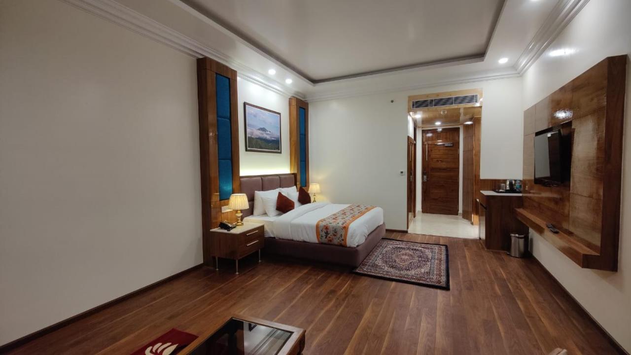 Hotel Woodpark Shimla Exterior foto