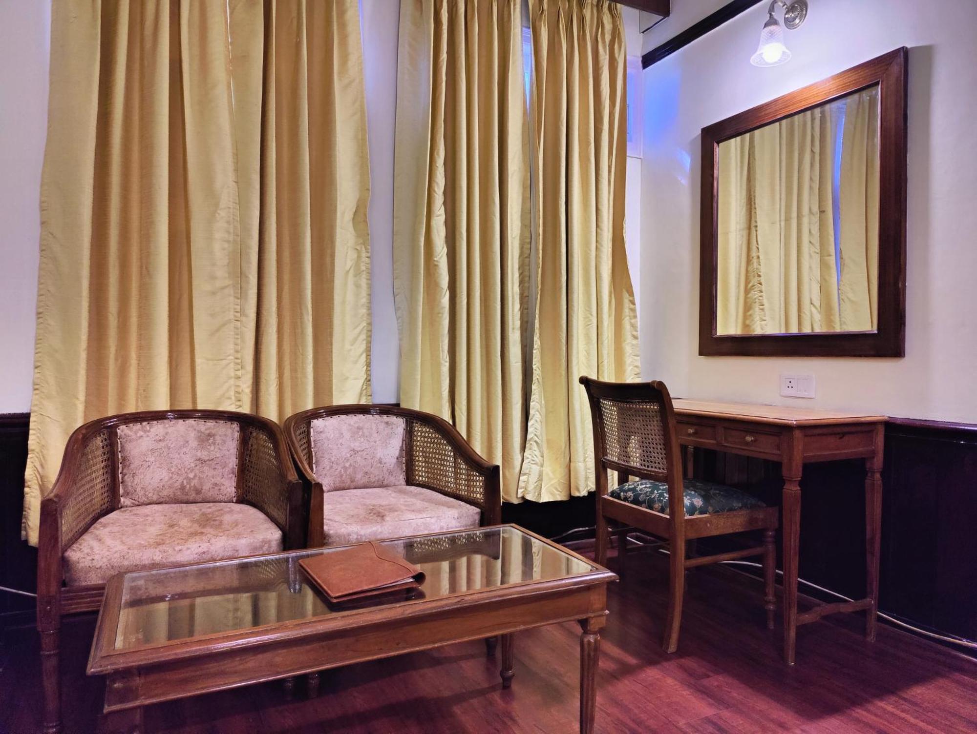 Hotel Woodpark Shimla Exterior foto